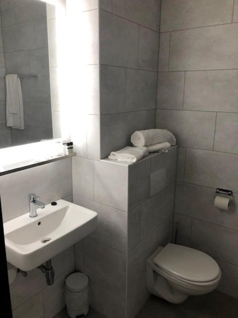 Boutique Hotel De Valk Valkenswaard Luaran gambar
